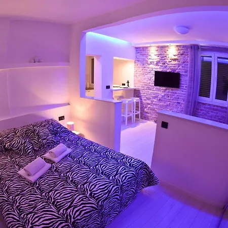 Sweet Studios Apartment *