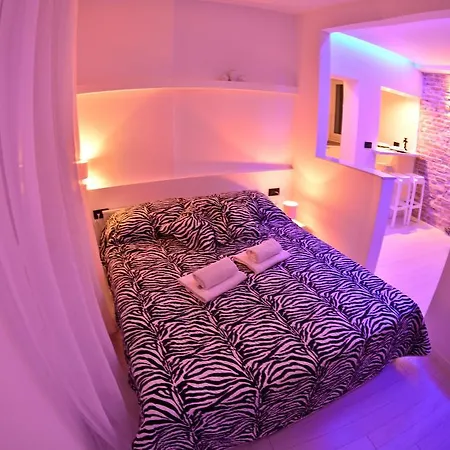 Apartment Sweet Studios