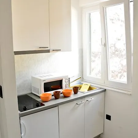 Apartment Sweet Studios